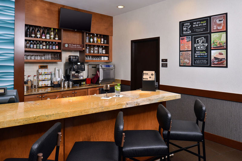 Hyatt Place Garden City Bagian luar foto